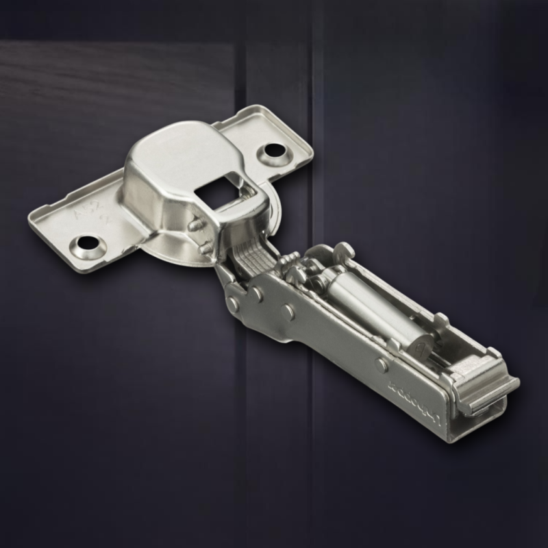 Полунакладная 3D петля UNIHOPPER с доводчиком, 52мм, с декоративной накладкой