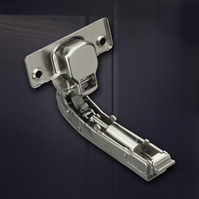 Угловая 90° 3D петля UNIHOPPER для фальшпанели с доводчиком, 52мм, с декоративной накладкой