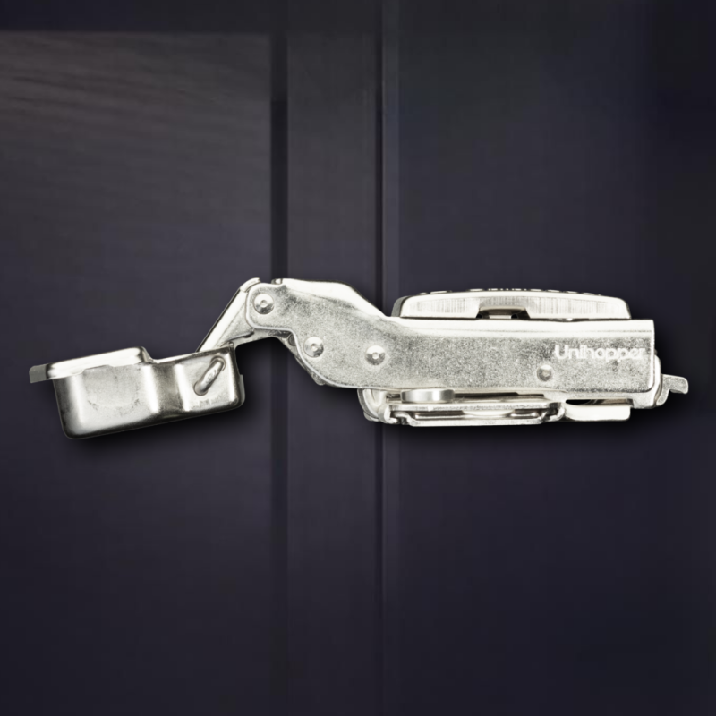 Полунакладная 3D петля UNIHOPPER с доводчиком, 45мм, с декоративной накладкой